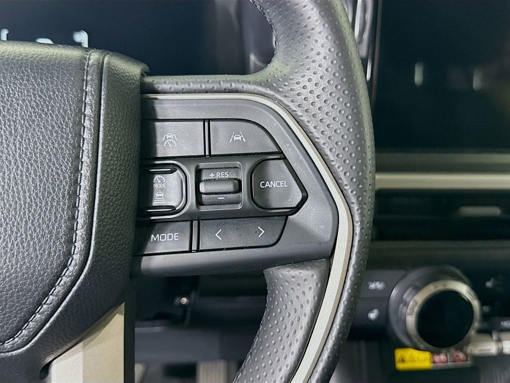 2025 Toyota 4Runner Limited - Photo 23