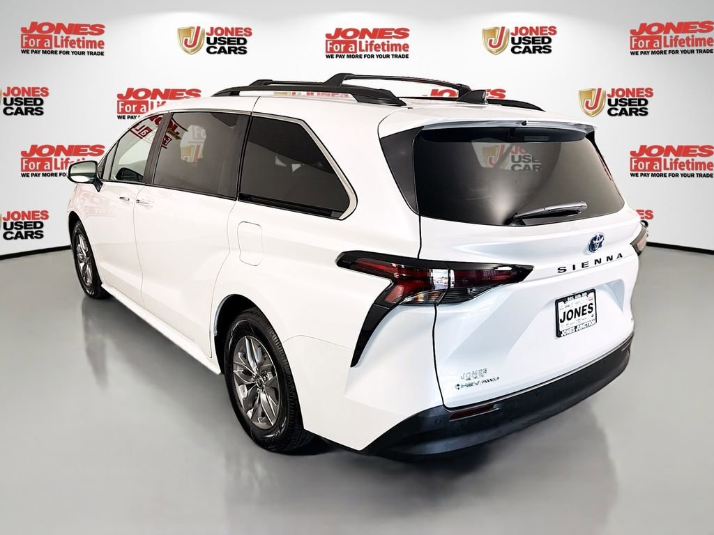 Used 2025 Toyota Sienna XLE Van Passenger Van