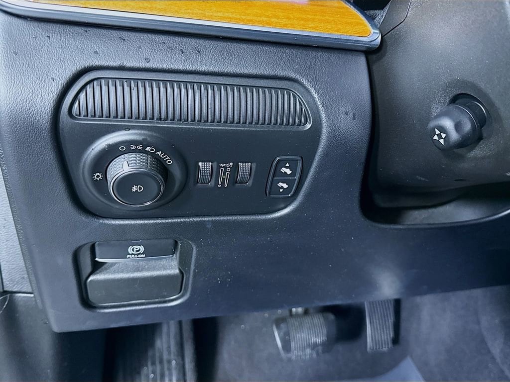 2022 Jeep Grand Wagoneer Series III - Photo 21