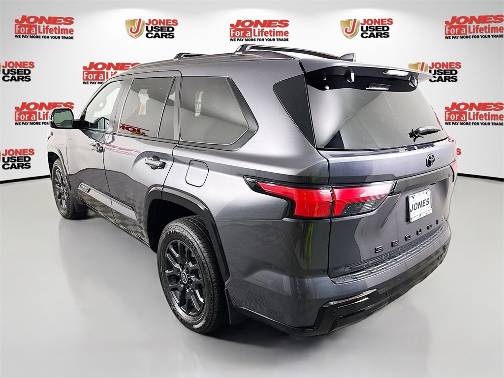 2024 Toyota Sequoia Platinum photo 2