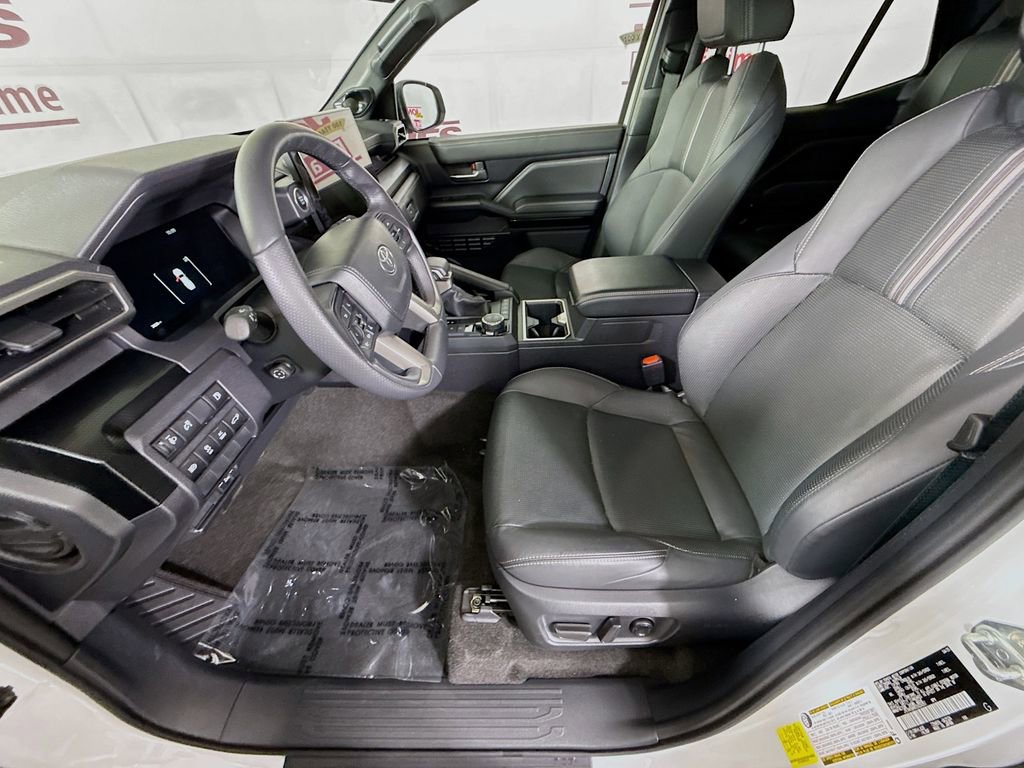 2025 Toyota 4Runner Limited - Photo 26