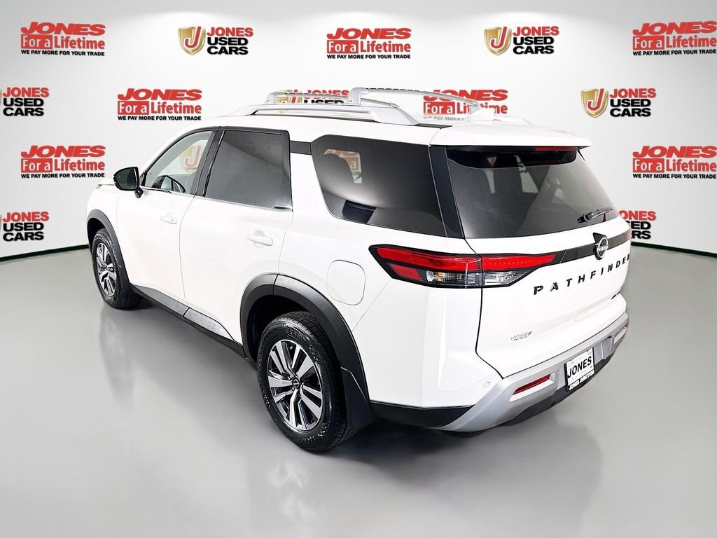 Used 2023 Nissan Pathfinder SL SUV