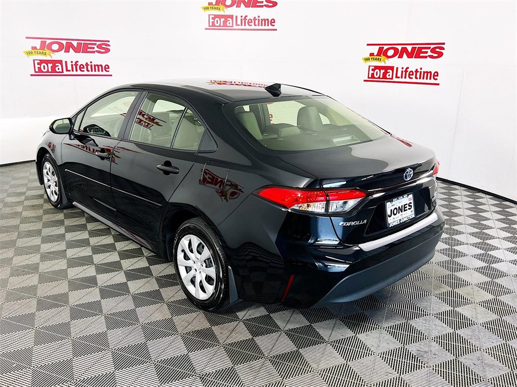 Used 2024 Toyota Corolla LE with VIN JTDBCMFE5R3050673 for sale in Fallston, MD