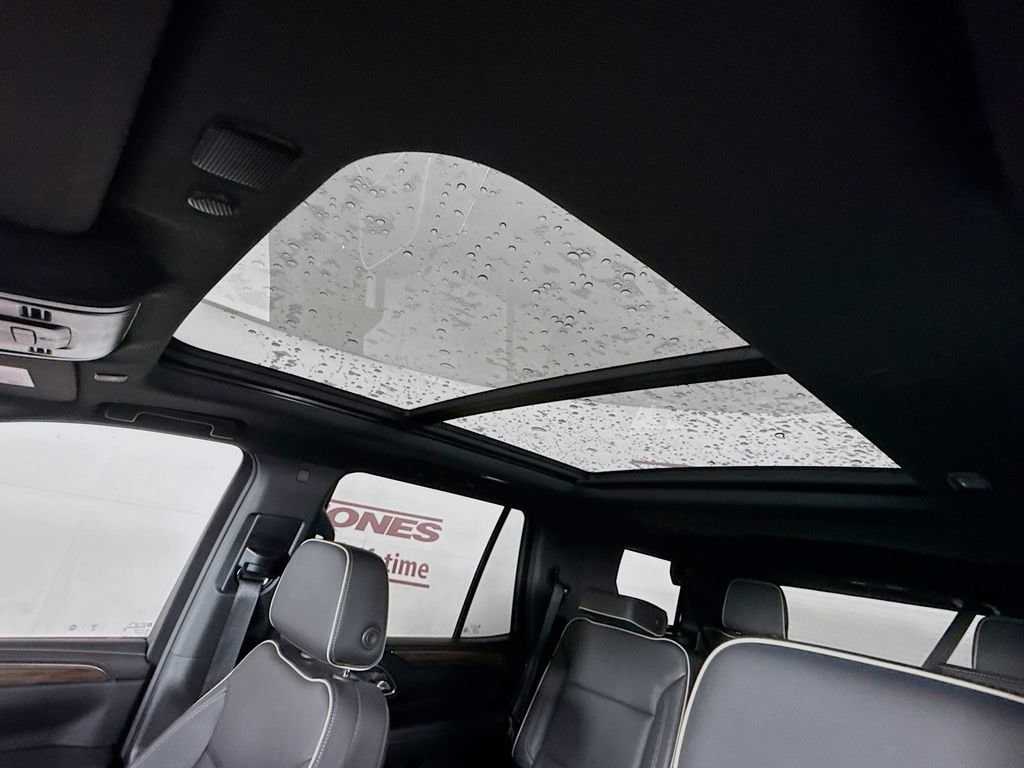 2023 Chevrolet Tahoe Premier - Photo 11