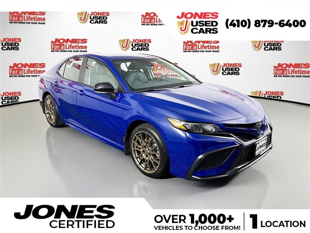 2023 Toyota Camry SE Nightshade's photo