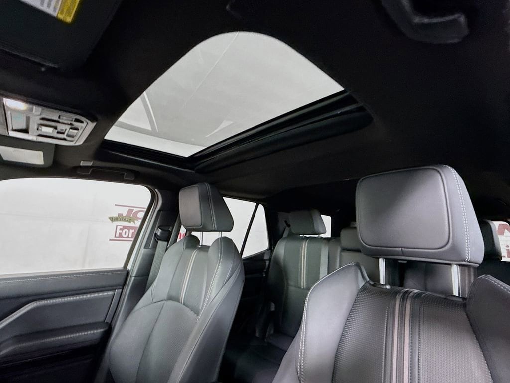 2025 Toyota 4Runner Limited - Photo 11