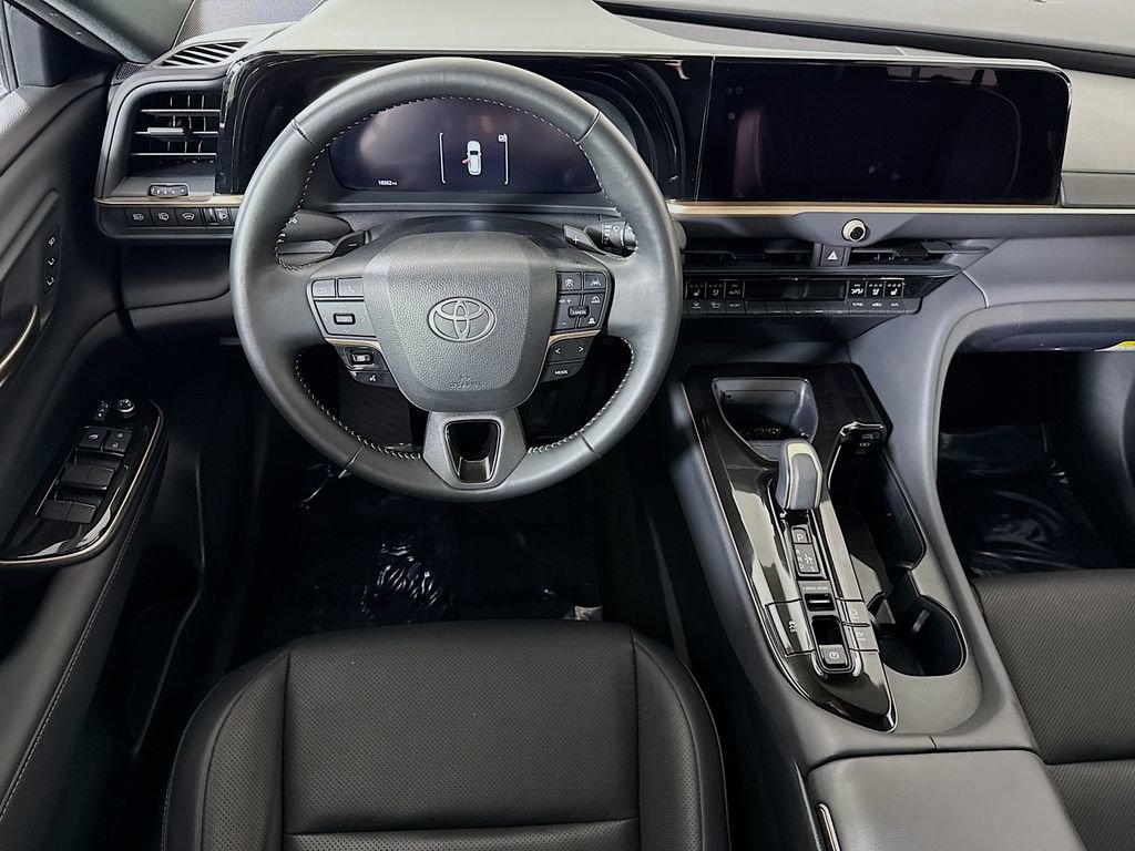 Used 2025 Toyota Crown Signia XLE SUV