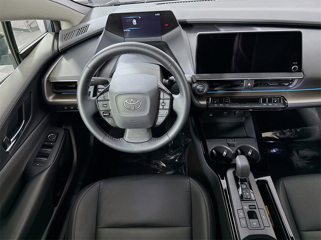 2024 Toyota Prius XLE photo 3