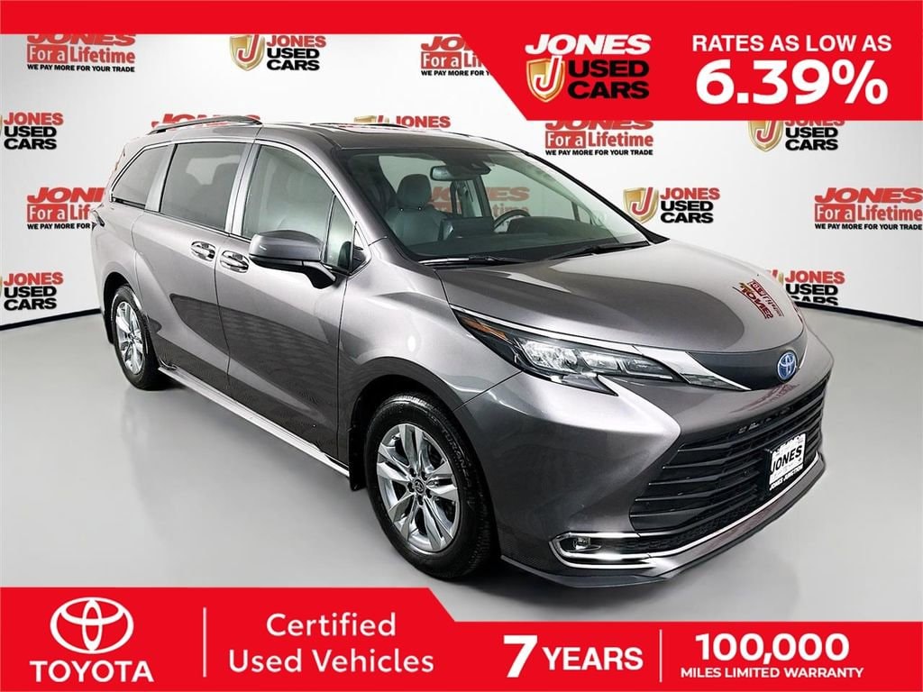 Used 2024 Toyota Sienna XLE Van Passenger Van
