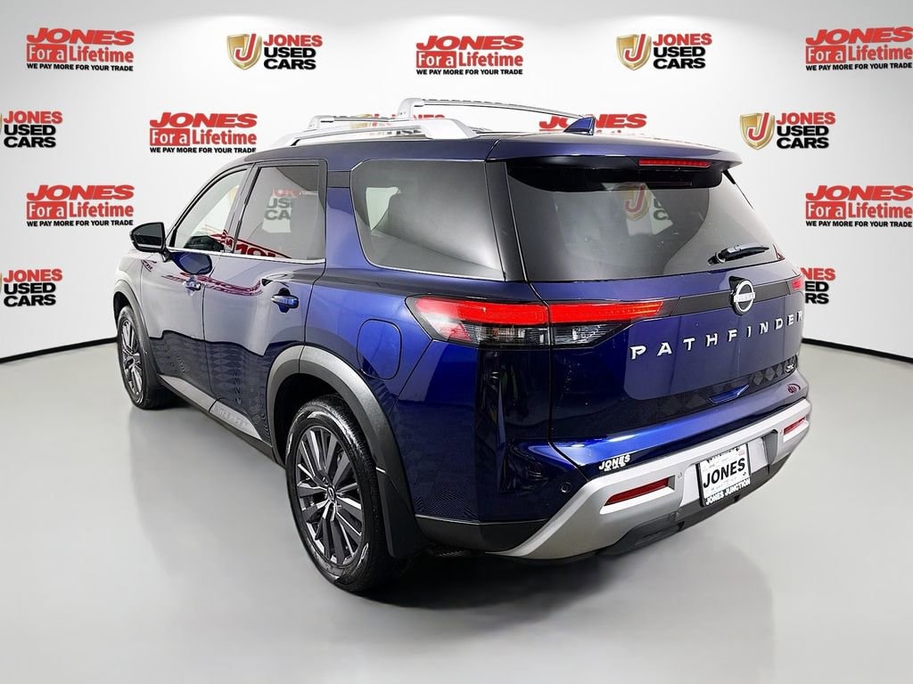 Used 2024 Nissan Pathfinder SL SUV