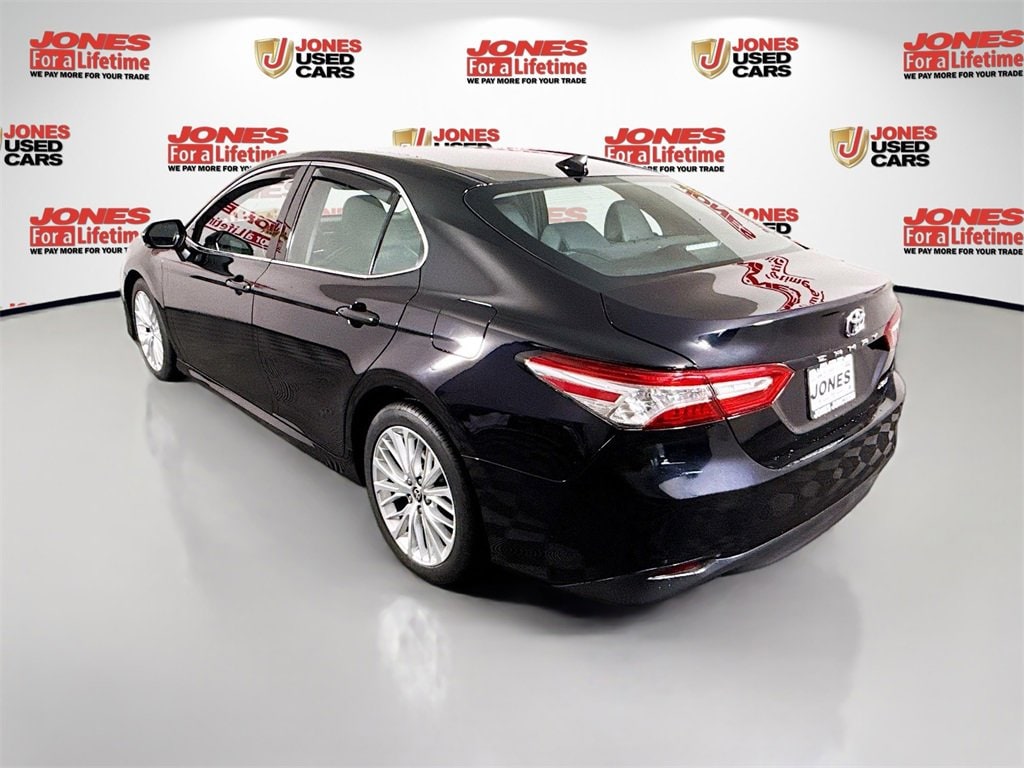 Used 2020 Toyota Camry XLE Sedan