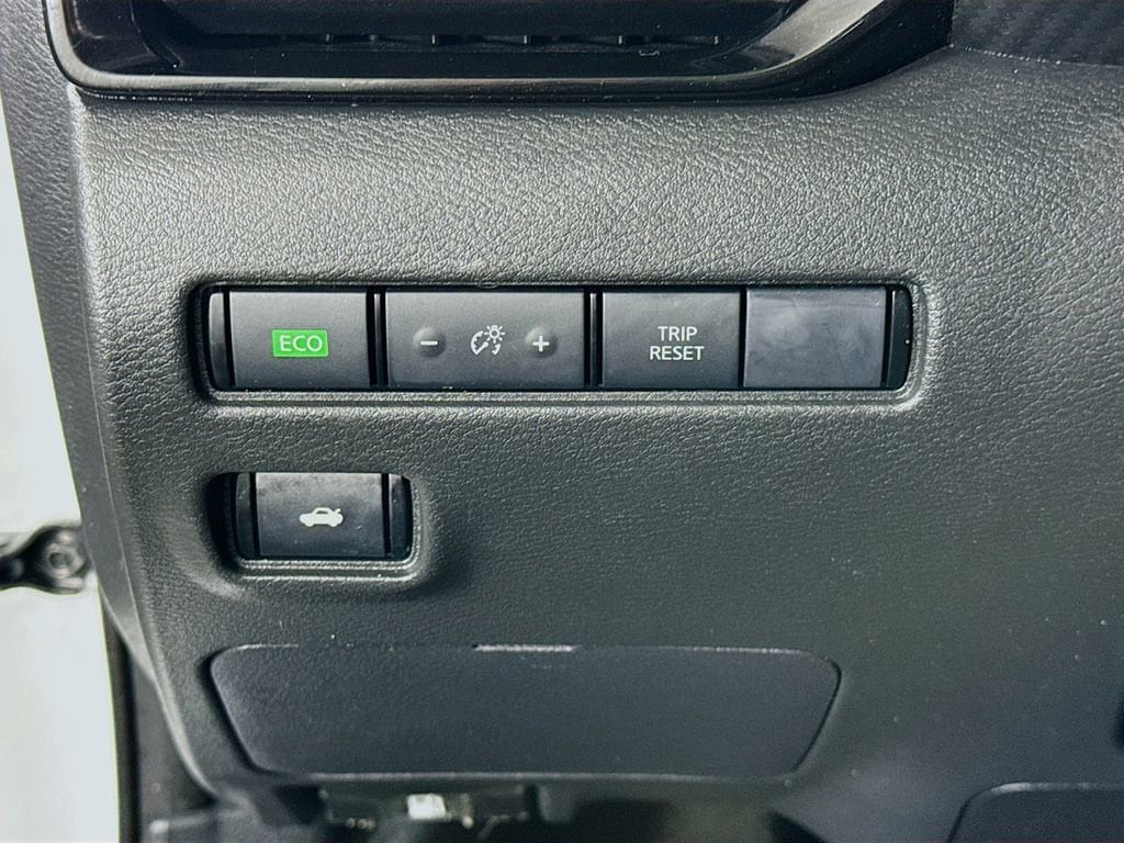 2022 Nissan Sentra SV - Photo 19