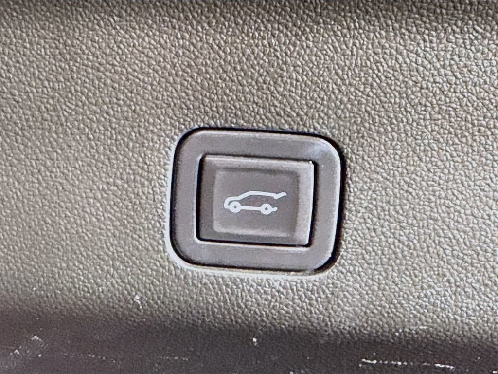 2023 Chevrolet Tahoe Premier - Photo 32