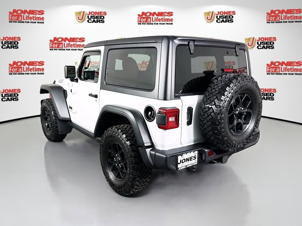 Used 2025 Jeep Wrangler Willys SUV
