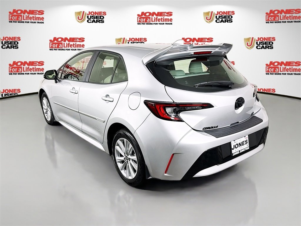 Used 2025 Toyota Corolla Hatchback SE Hatchback
