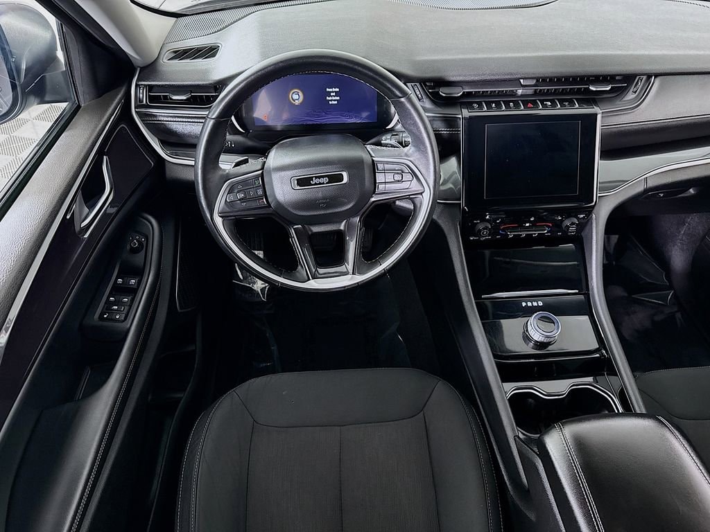 Used 2022 Jeep Grand Cherokee L Laredo SUV