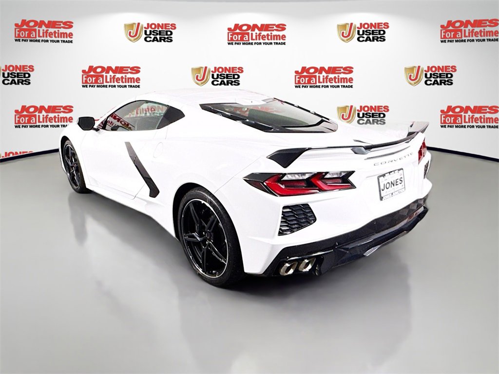 2021 Chevrolet Corvette Stingray photo 2