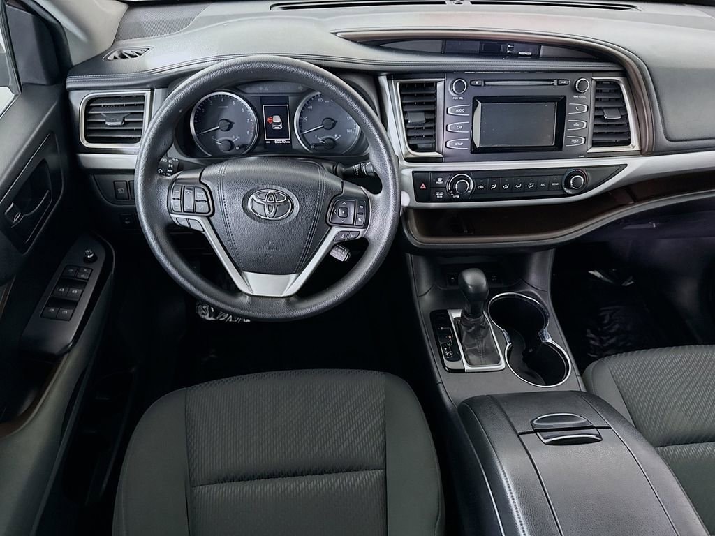 Used 2019 Toyota Highlander LE SUV