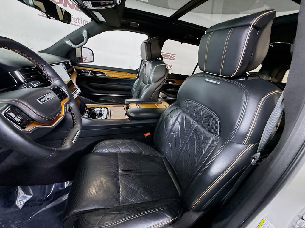 2022 Jeep Grand Wagoneer Series III - Photo 27