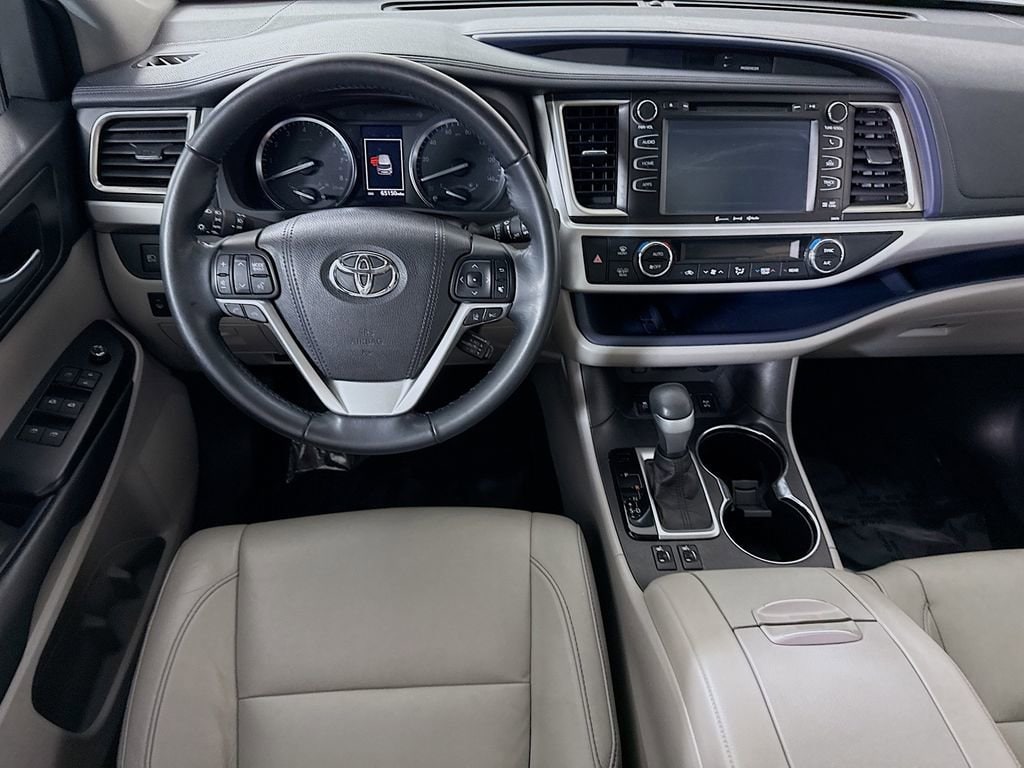 Used 2017 Toyota Highlander XLE SUV