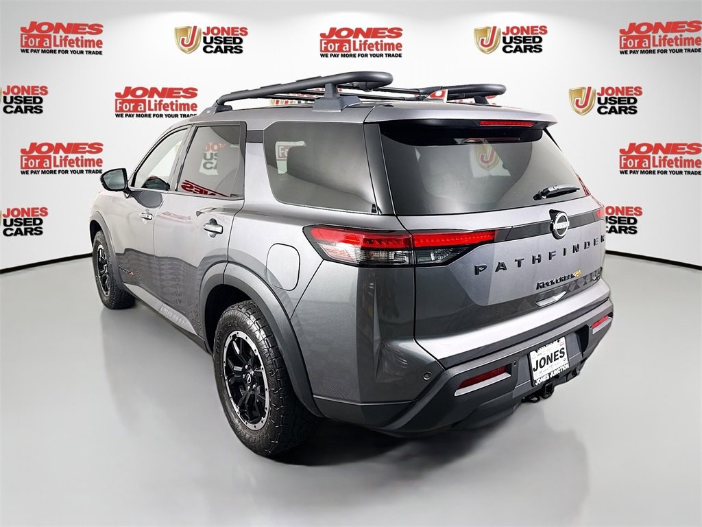 Used 2023 Nissan Pathfinder SV SUV