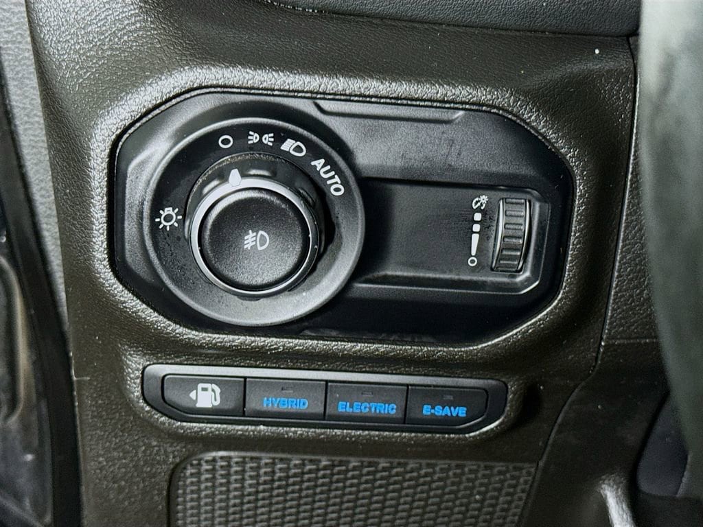 2023 Jeep Wrangler 4xe Sahara 4XE - Photo 19