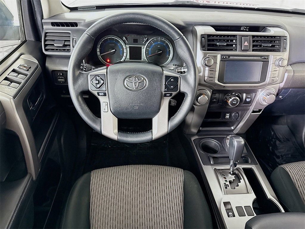 2018 Toyota 4Runner SR5 photo 2