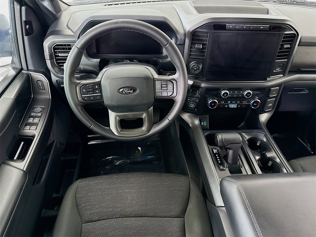 2024 Ford F-150 XLT photo 3