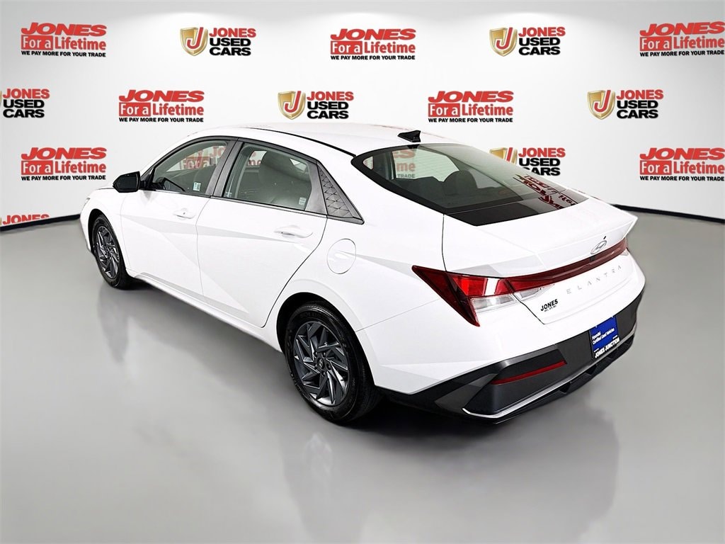 Used 2024 Hyundai Elantra SEL Sedan
