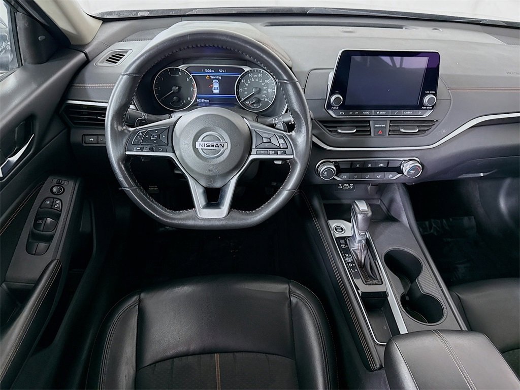 2022 Nissan Altima 2.5 SR photo 2