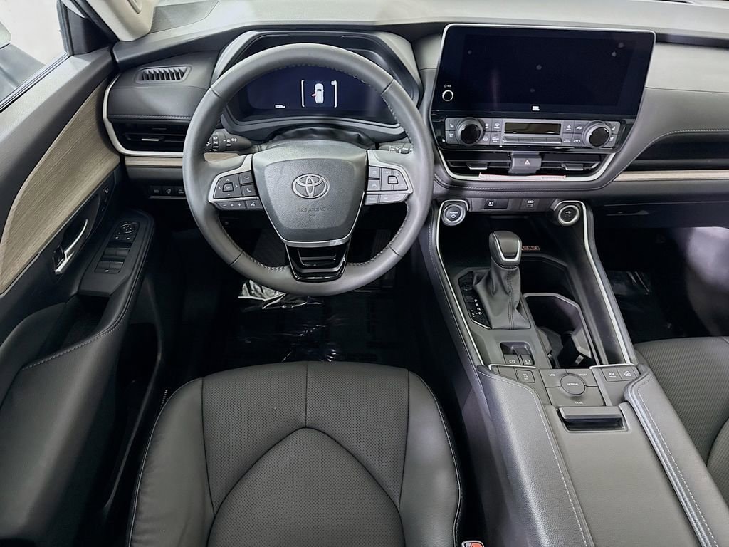 Used 2025 Toyota Grand Highlander Hybrid Limited SUV