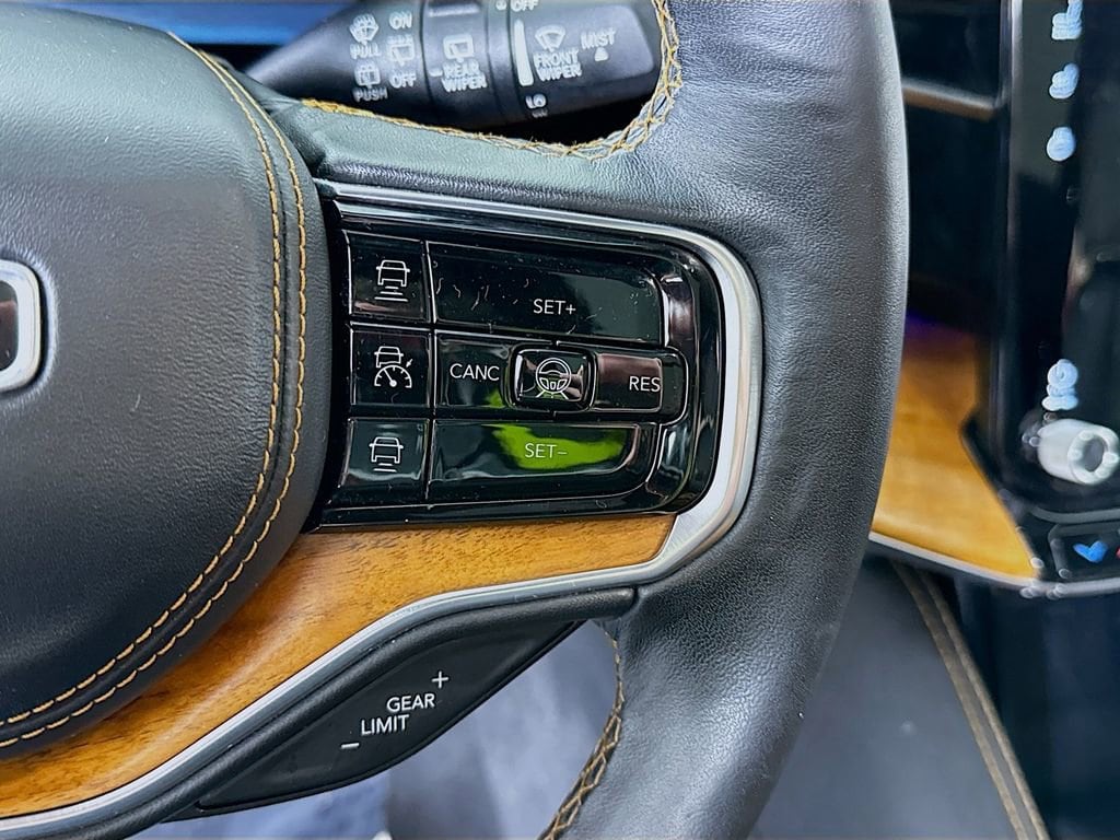 2022 Jeep Grand Wagoneer Series III - Photo 24