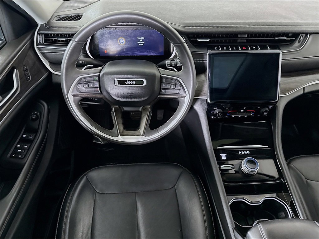 2023 Jeep Grand Cherokee Limited photo 3