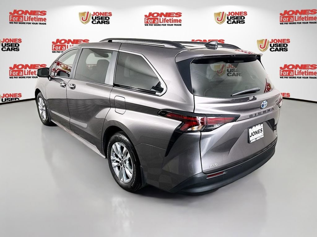 Used 2024 Toyota Sienna XLE Van Passenger Van