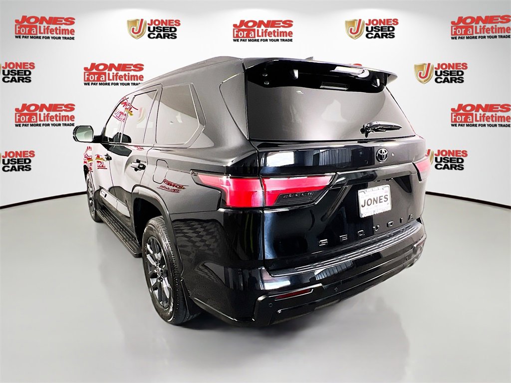 2024 Toyota Sequoia Platinum photo 2