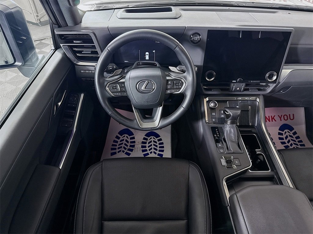 2024 Lexus GX 550 Premium photo 3
