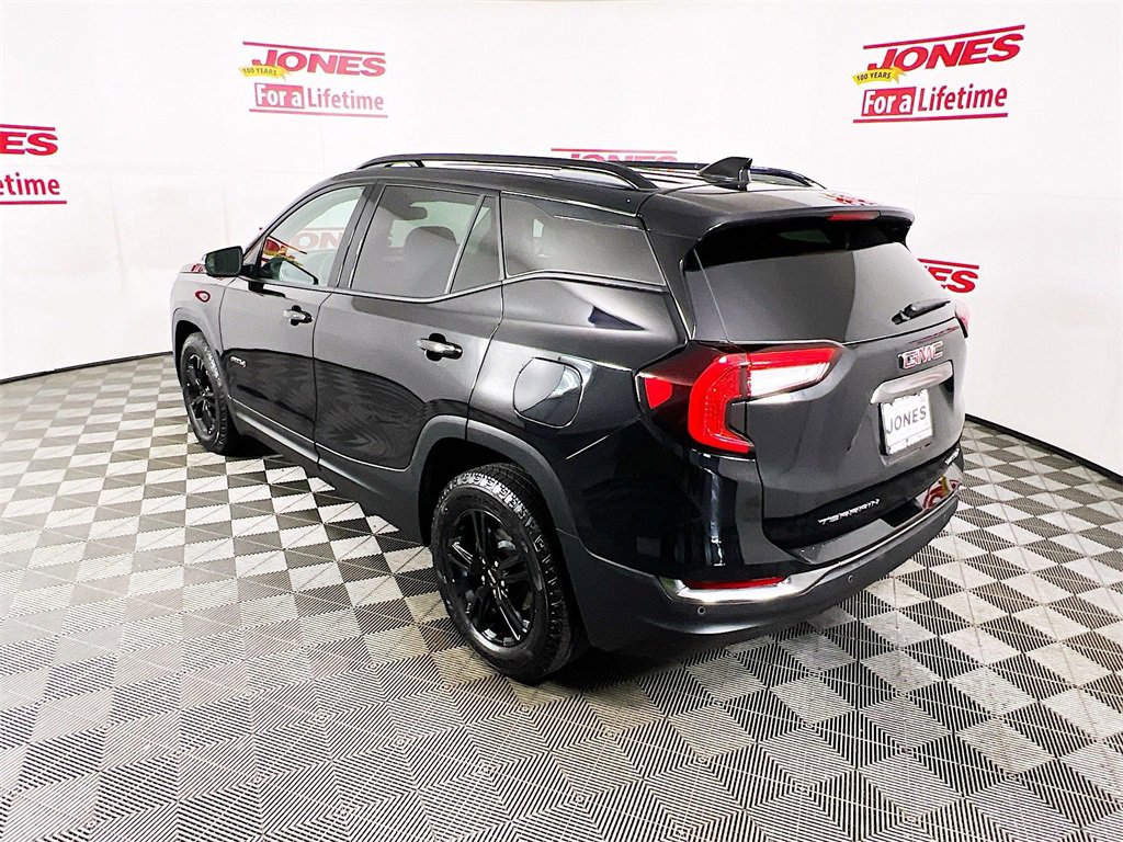 2024 Gmc Terrain AT4 photo 2