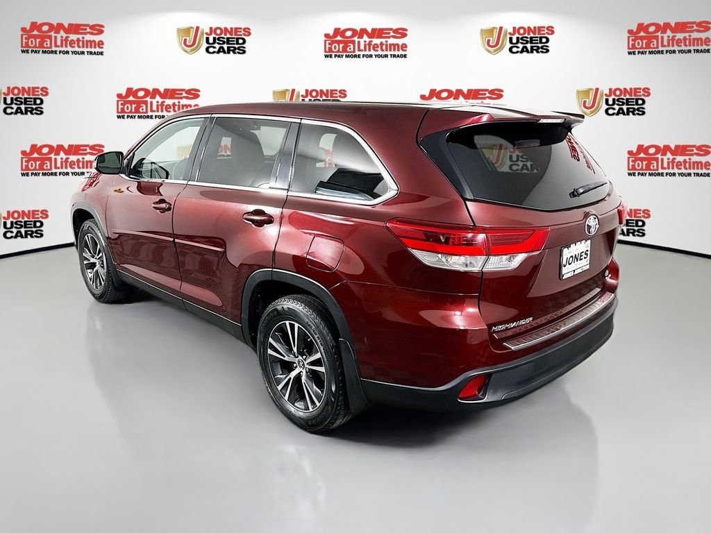 Used 2019 Toyota Highlander LE SUV