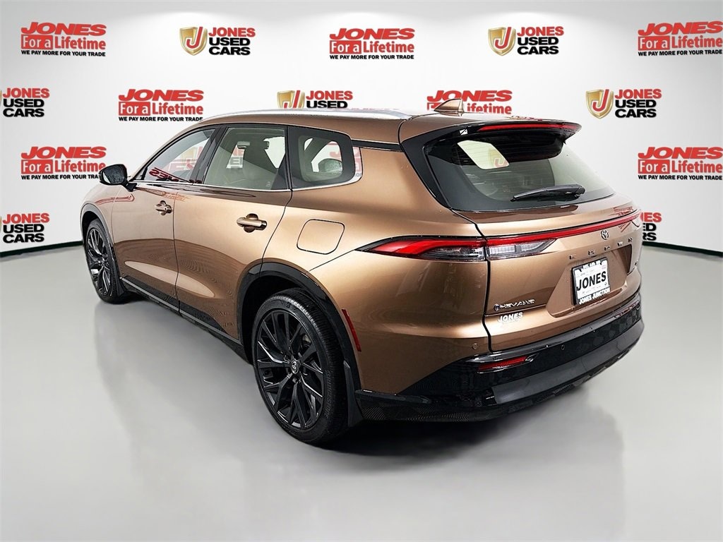 Used 2025 Toyota Crown Signia Limited SUV