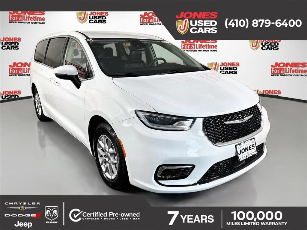 Used 2023 Chrysler Pacifica Touring L Van Passenger Van