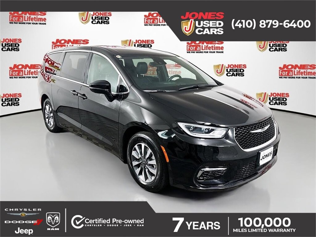 Used 2025 Chrysler Pacifica Hybrid Select Van Passenger Van