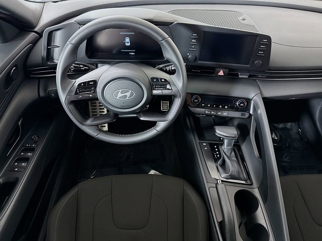 Used 2025 Hyundai Elantra SEL Sport Sedan