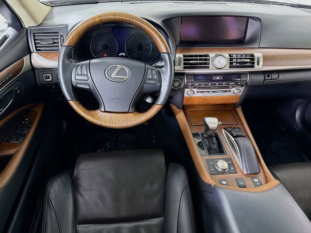 Used 2016 Lexus LS 460 Sedan