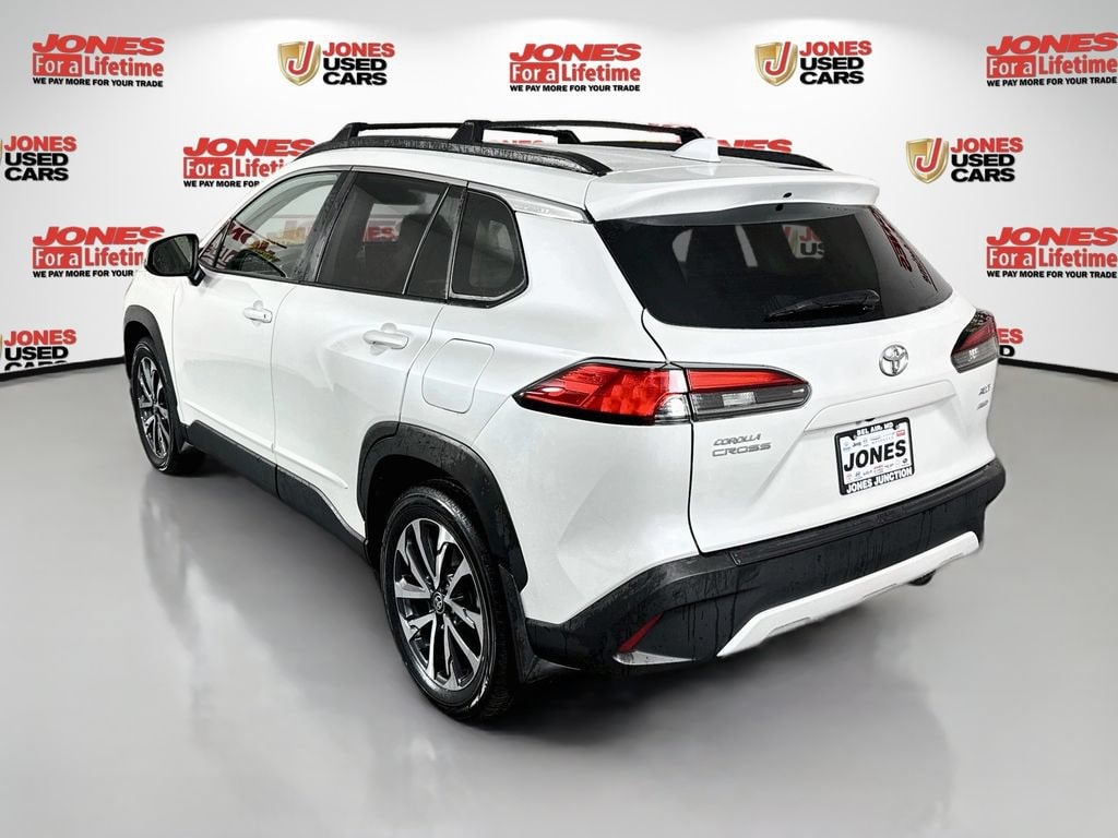 Used 2023 Toyota Corolla Cross XLE SUV