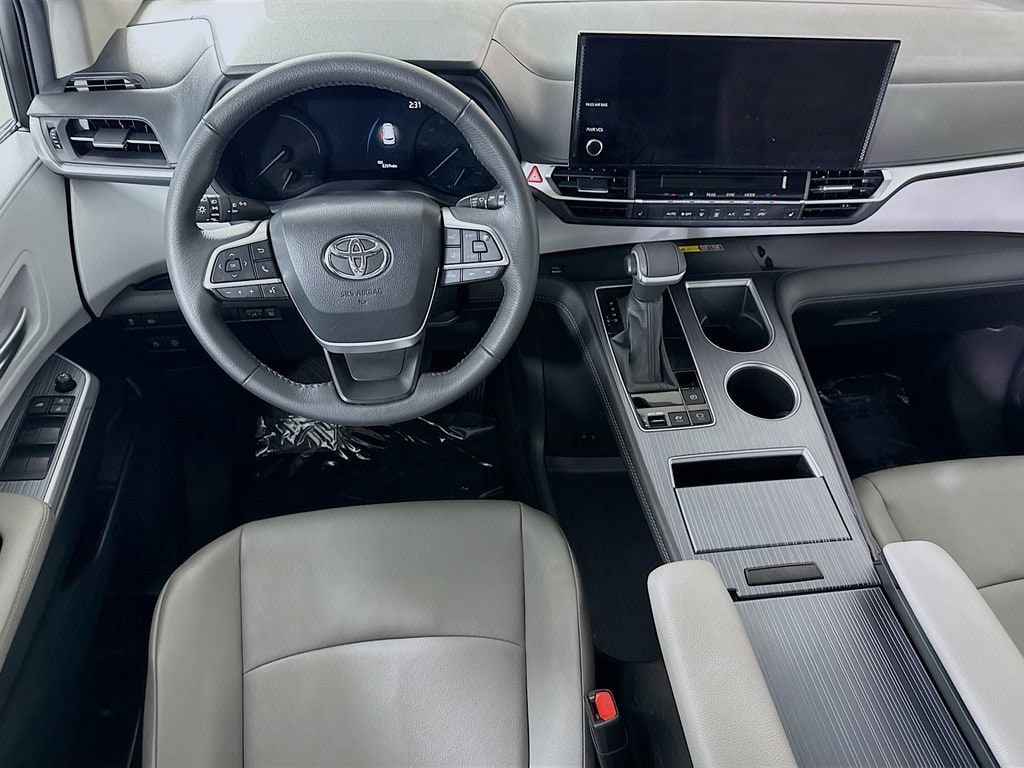 Used 2025 Toyota Sienna XLE Van Passenger Van