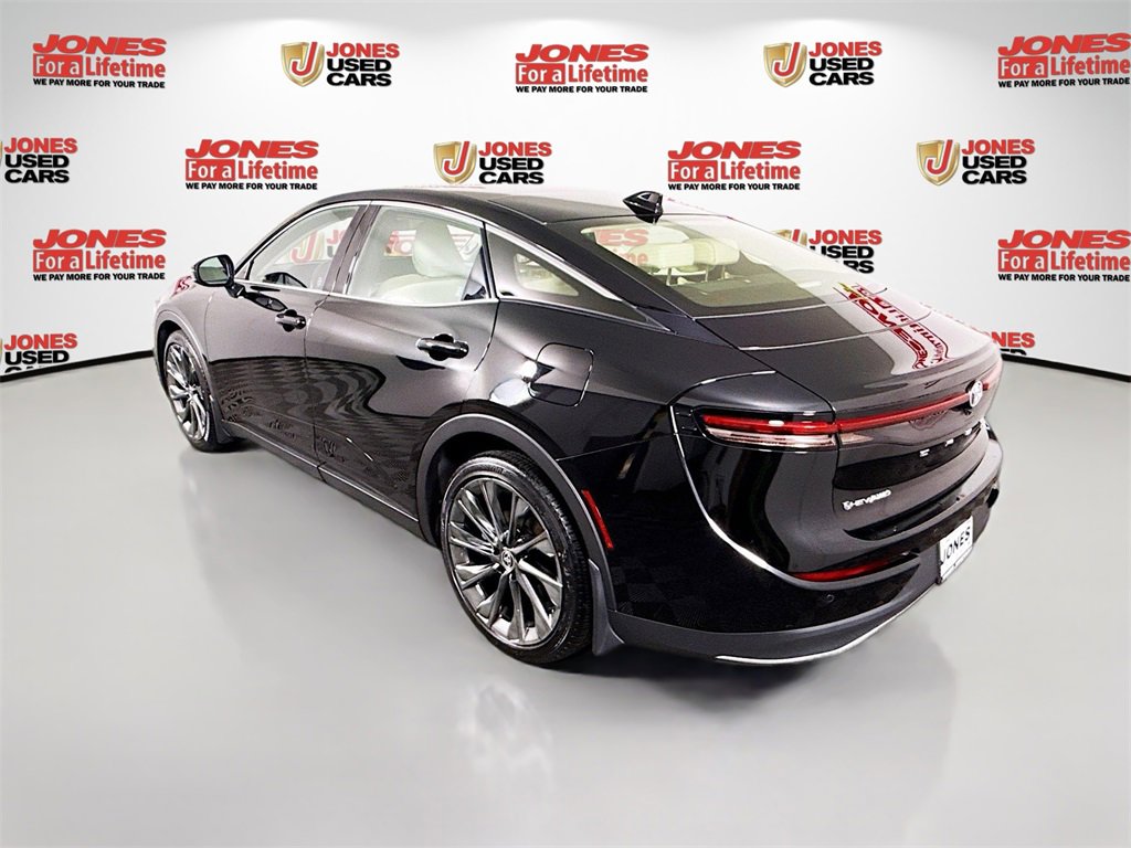 2024 Toyota Crown Limited photo 2