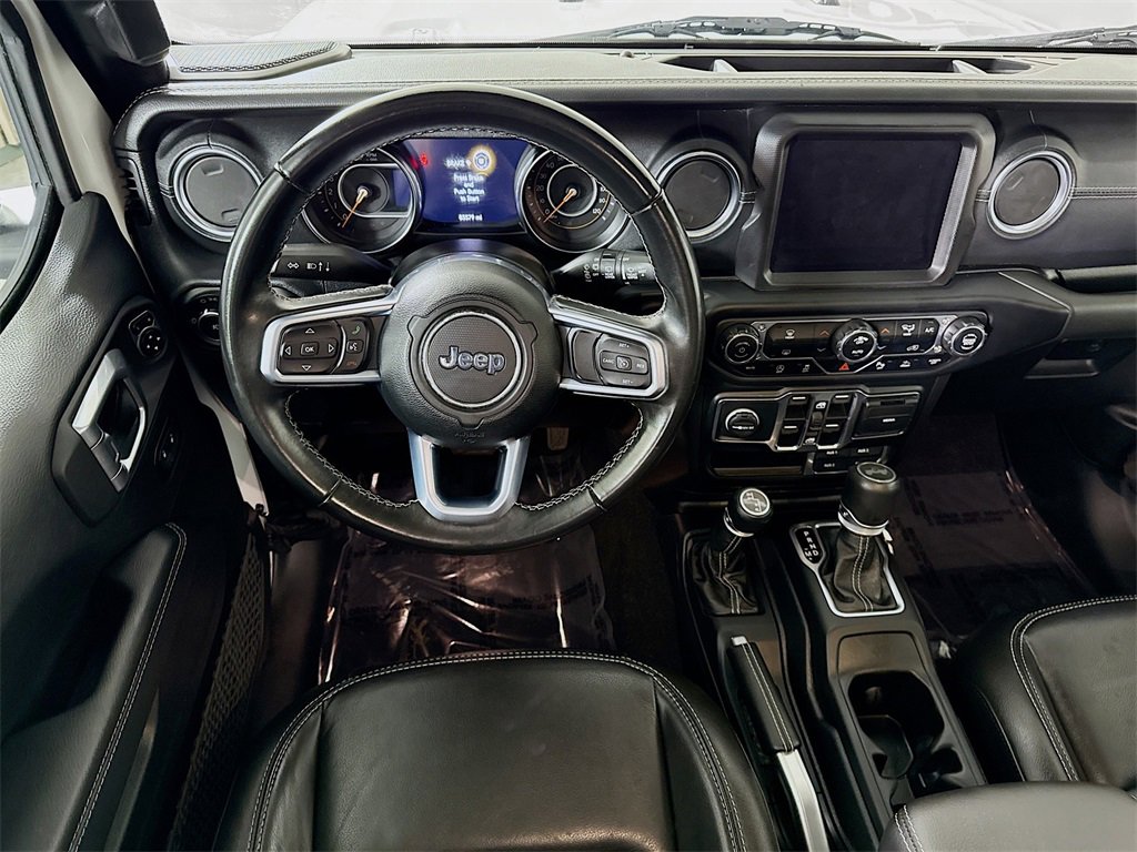 2021 Jeep Wrangler Unlimited Sahara photo 2