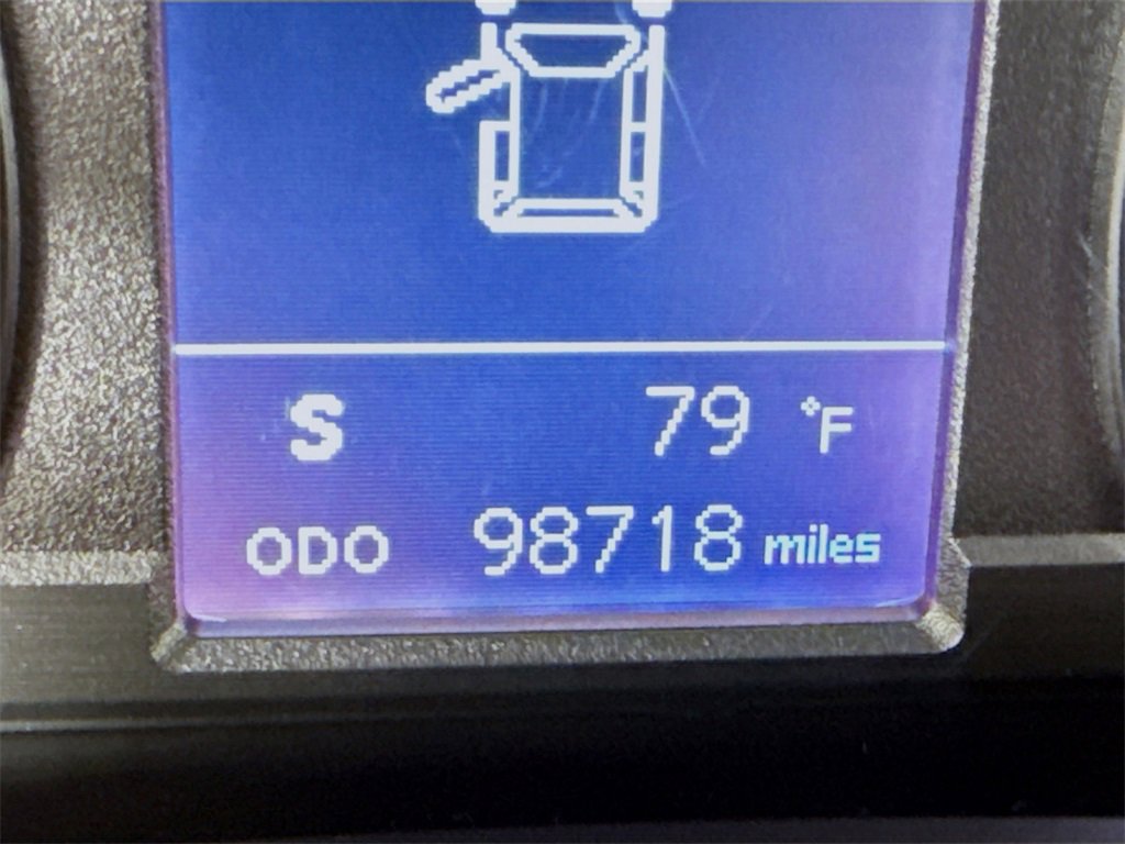 2018 Toyota 4Runner SR5 photo 3