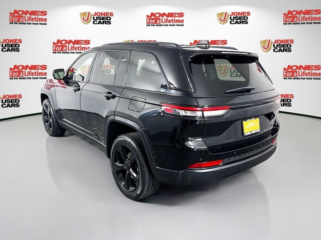 Used 2023 Jeep Grand Cherokee Limited SUV