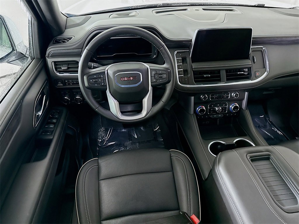 2024 Gmc Yukon SLT photo 2